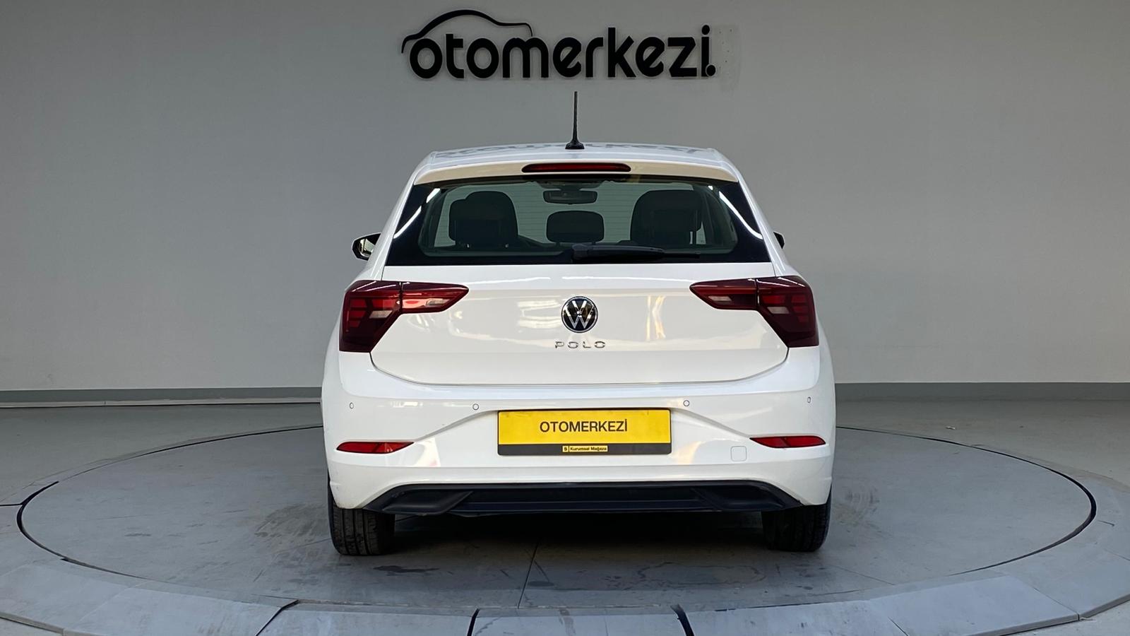 VOLKSWAGEN POLO 24